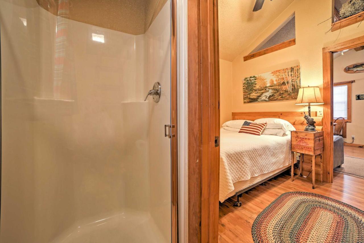 Branson Cabin With Deck Near Table Rock Lake! Εξωτερικό φωτογραφία